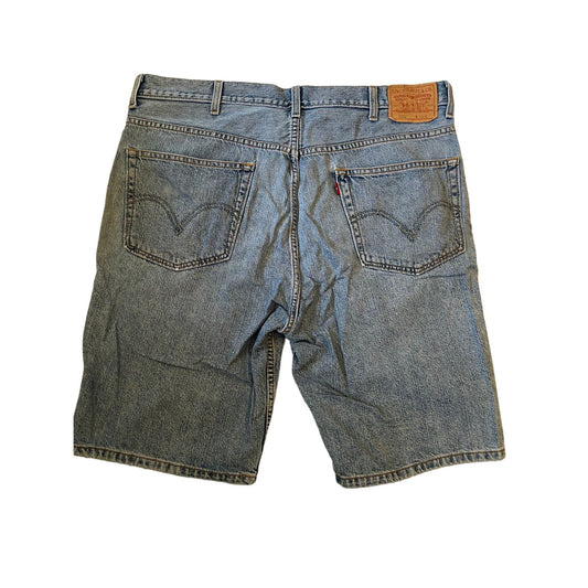 Vintage Levi's 505 Men's Denim Jean Shorts Size 40R Medium Wash Y2K / Late 90's